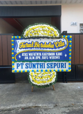 Papan Bunga Duka di Tobelo Barat